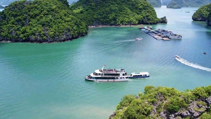 Pamela Cruise: HaLong Bay day trip with Lunch & Activities - Service style: crew names, English guidance, and a boat that keeps things moving
