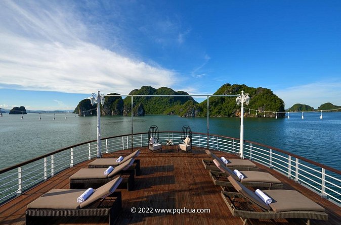 Paradise Elegance Cruise 3 days 2 nights Halong Bay Tour - Crew service: the names you hear are the experience you feel