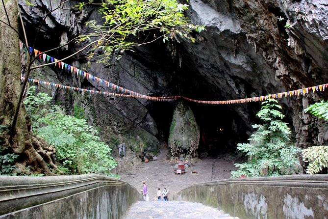 Perfume Pagoda Day Tour from Hanoi - Cable Car Up: Saving Your Legs for the Grotto Area