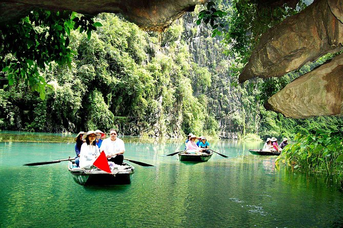 Perfume Pagoda Day Trip from Hanoi - Cable car vs. hiking to Huong Tich Cave