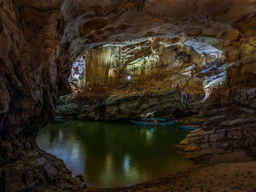Phong Nha/Dong Hoi: Phong Nha Cave and Paradise Cave Tour - Guide quality and group pace (the difference between okay and great)