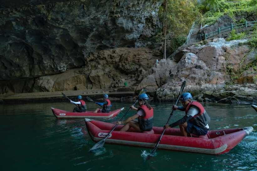Phong Nha: Phong Nha Cave Expedition 4.5 km by Kayak - Swimming in a Secret Underground Lake: The Stop That Makes the Day