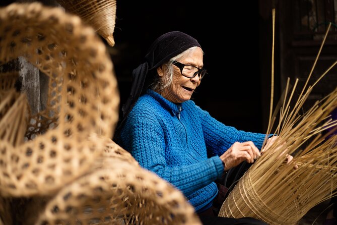 Photo Tour to Capture The Vanishing Craft of Making Fish Traps - The photo coaching: what it means for your final images
