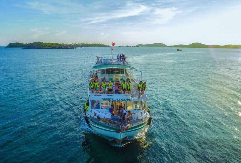Phu Quoc: Cable Car Ride and 3 Islands Boat Tour with Lunch - Gam Ghi (Xuong) snorkeling: reef time from the south