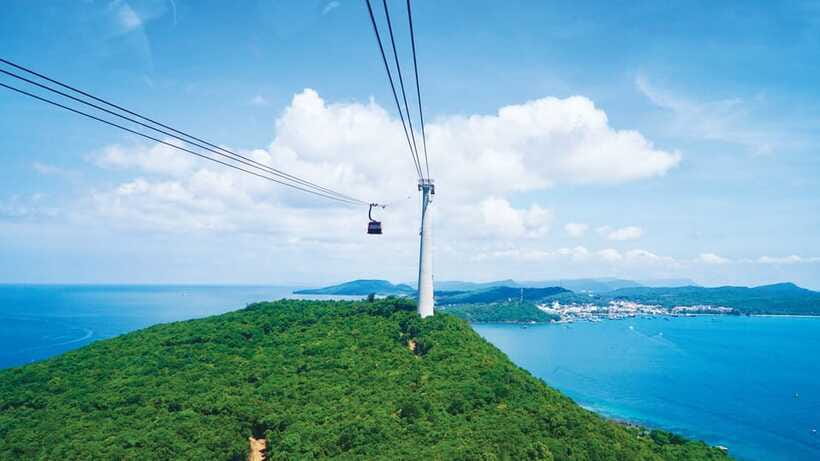 Phu Quoc: Cable Car Ride and 3 Islands Boat Tour with Lunch - The guides: where the day feels smooth