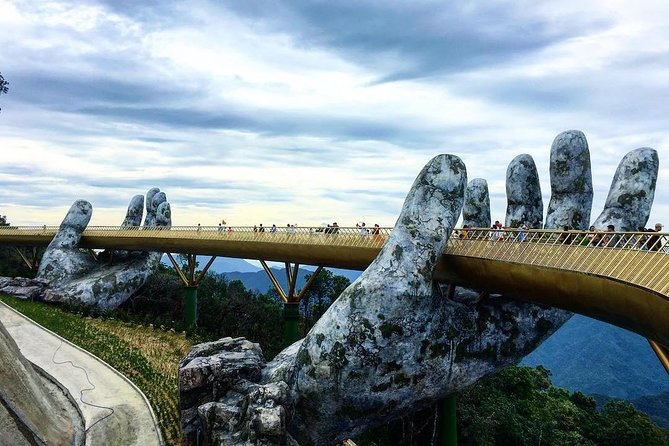 PREMIER TOUR - Discover Golden Bridge and Ba Na hill - Small group by Mini Van - Guide quality and group size: why it feels smoother than the big-bus days