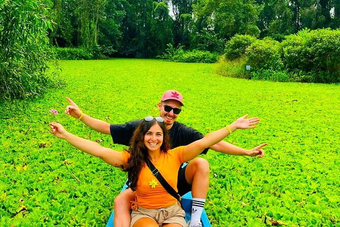 Premium Can Tho Small Canal Tour in Mekong Delta - Stop 1: Can Tho Villages and a Light Walk on Local Ground