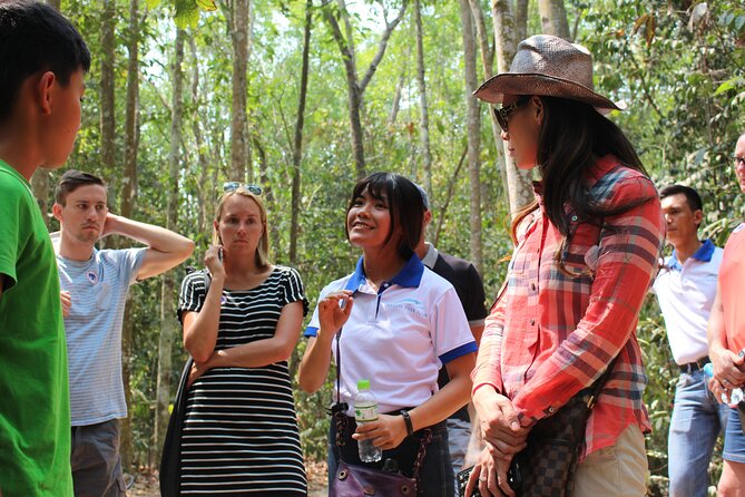 Premium Cu Chi Tunnels Tour with Local Expert by SpeedBoat - Traps and bunkers: how the site teaches without turning it into a stunt