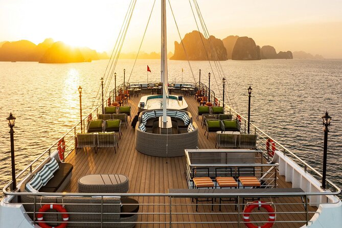 Premium Halong Bay Cruise – All Inclusive from Hanoi or Halong - Kayak in the Luon Area and the Swimming Break
