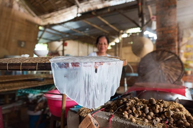 Private 2-Day Tour: Ho Chi Minh City to Cambodia by Mekong River - Day 2: early start, upstream cruising, and arriving at Sisowath Quay