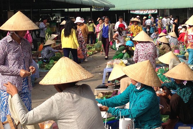 Private Authentic Mekong River Full Day Trip - Non Touristic Mekong delta - Cao Dai Temple: a spiritual stop that explains Southern Vietnam