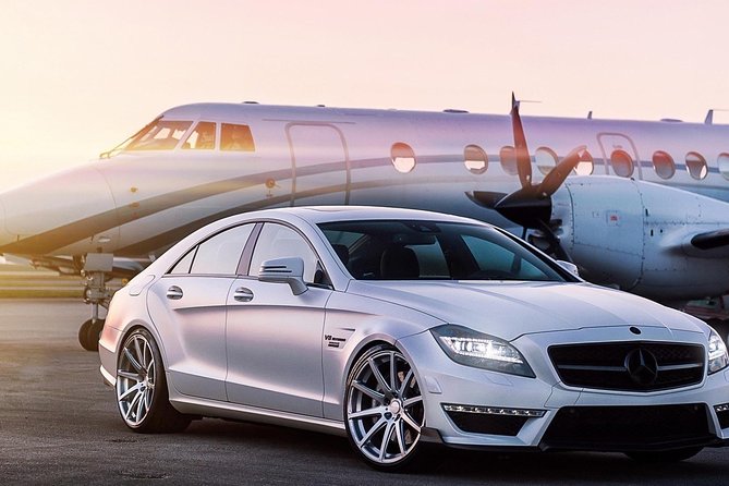 Private car transfer from Hoi An to Da Nang Airport( 1 way ) - Quick hits you’ll care about