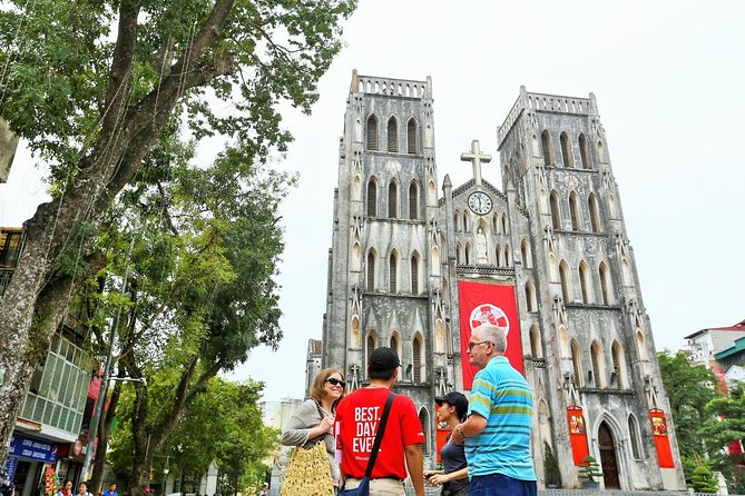 Private Crowd Free Hanoi: Morning Highlights of the City Experience - St Joseph’s Cathedral and Hoan Kiem Lake: classic Hanoi postcard, explained