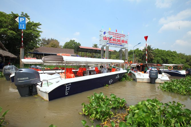 Private Cu Chi Tunnels tour by Luxury Speedboat - Lunch setup: Vietnamese set menu, not a food free-for-all