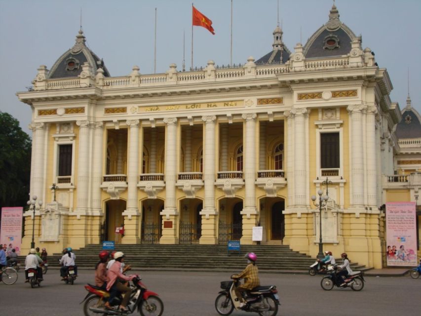 Private Evening Cyclo Tour with Water Puppet Show - Water Puppet Show Time Around 6:30 PM