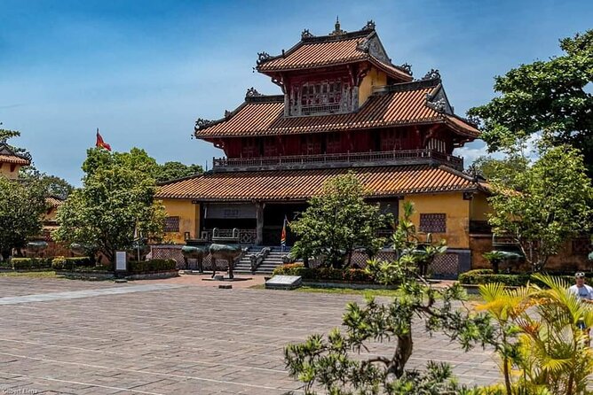Private Full-Day Tour of Hue from Da Nang or Hoi An City - Stop 4: Thien Mu Pagoda—Hue’s icon, not just a stoplight shrine