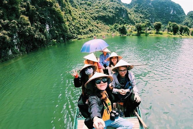 Private Full-Day Tour to Halong Bay from Hanoi - Luon Cave by kayak or bamboo boat through the tunnel