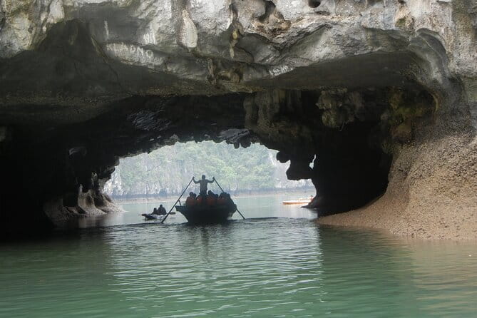 Private Full-Day Tour to Halong Bay from Hanoi - What’s included on the boat (and what to plan for)