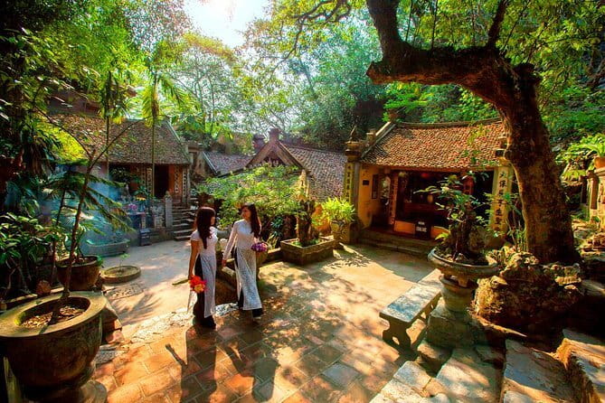 Private Full-Day Tour to Halong Bay from Hanoi - Price and value: what $220 buys in real terms