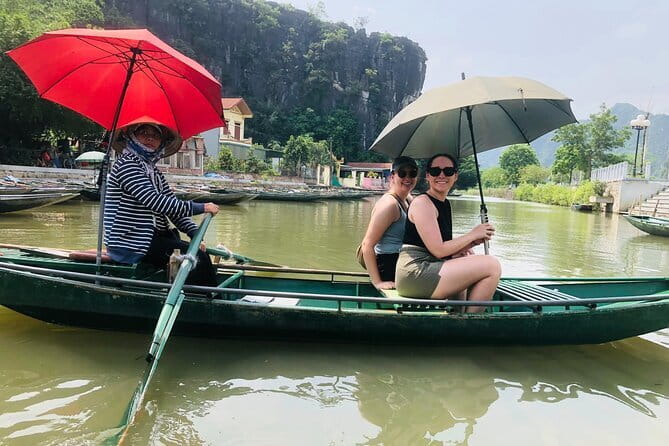 Private Guided Adventure in Ninh Binh Vietnam - Tam Coc sampan: the best part is the slow time