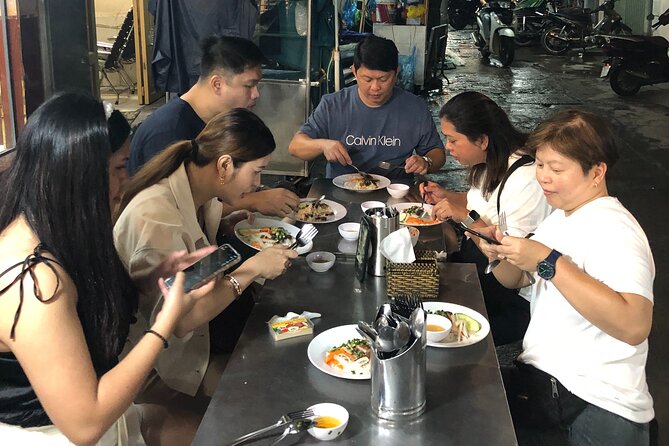 Private Half-Day Bike Tour in Saigon with Guide - What You Actually Get Included: Drinks, Coffee, and Food Portions