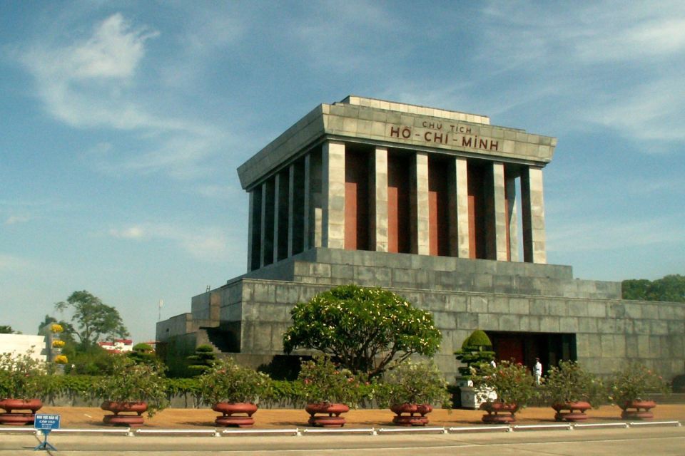 Private Hanoi City Tour: HoChiMinh Mausoleum & Water Puppet - Quan Thanh Taoist Temple: Finding One of Hanoi’s Sacred Centers