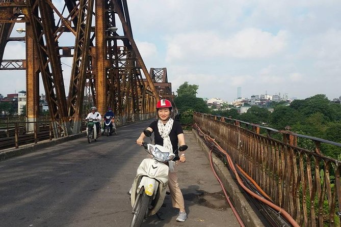 Private Hanoi Motorbike Sightseeing and Food Tour - Stop-by-stop: Hoan Kiem to the gates of Thang Long