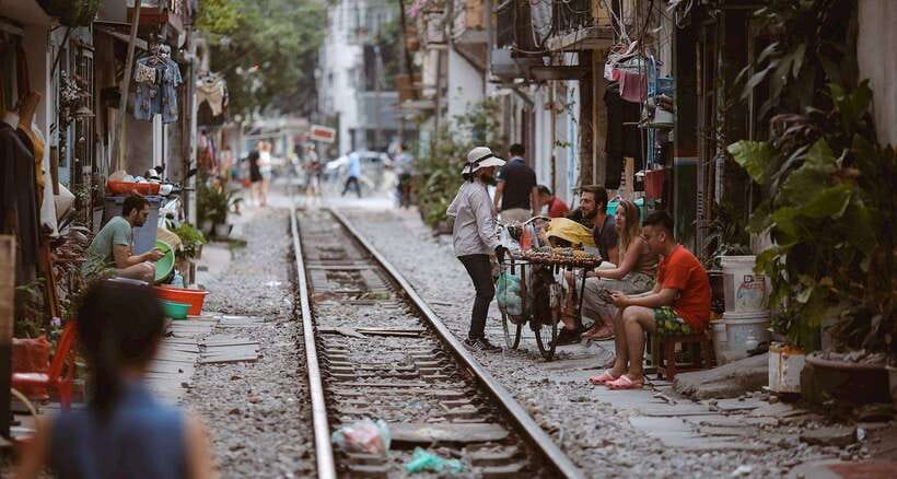 Private Hanoi Walking Tour with visit Train Street - Ta Hien Street and the beer-street energy you can actually watch