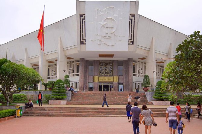 (Private) Hanoi War Sites Tour - A private war-sites tour that fits your Hanoi rhythm