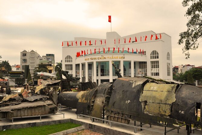 (Private) Hanoi War Sites Tour - Stop 1: Ho Chi Minh Museum (a life story told in one building)