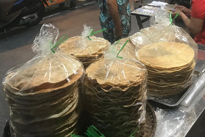 Private Ho Chi Minh Food Adventure by Motorbike with Local Students - Stop 3: eight signature tastings, from beef noodles to banh xeo