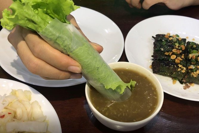 Private Ho Chi Minh Street Food Tour by Motorbike with Ao Dai Female Rider - Should you book this private night food tour?