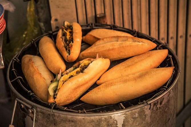 Private Hoi An Evening Food Tastings Tour by Bike - Guide quality: why the small-group size matters