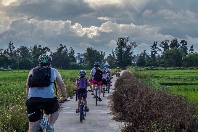 Private Hoi An Evening Food Tastings Tour by Bike - Meet at Discova Day Tour Shop: getting comfortable fast