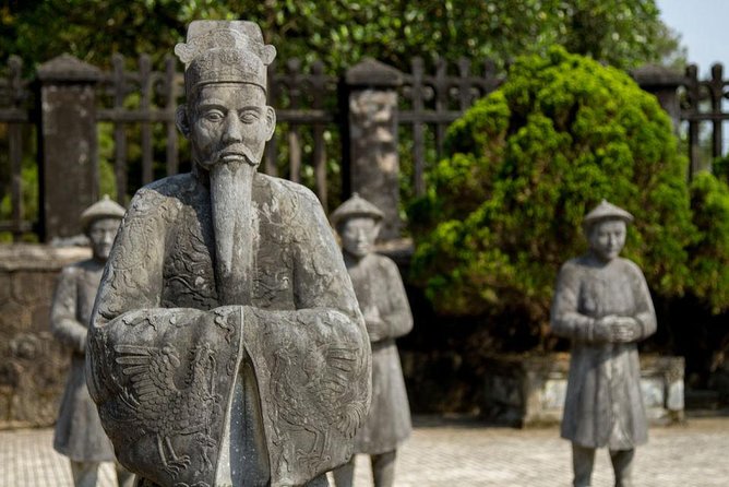 Private Hue City Tour by Car – Customize Your Own Stops - Your day plan: from Thien Mu to Tu Duc (and why the order makes sense)