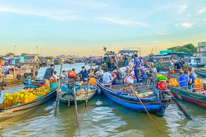 Private Jeep Street Food Tour and Night Roof Top Bar - Saigon Saigon Rooftop Bar: cocktail with river views