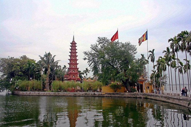 Private LUXURY Hanoi City Full day guided tour - Hoan Kiem Lake, Ngoc Son Temple, and the Old Quarter cyclo ride