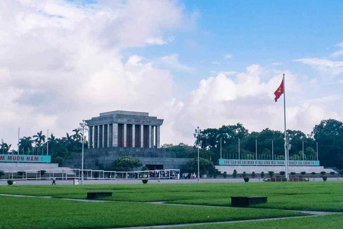 Private LUXURY Hanoi City Full day guided tour - How the guide style can change your day