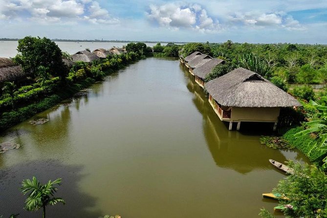 PRIVATE LUXURY Mekong 1 Day with Biking, Fishing, Cooking Class & BBQ LUNCH - The boat portion: My Tho cruising and the islands with stilt houses and orchards