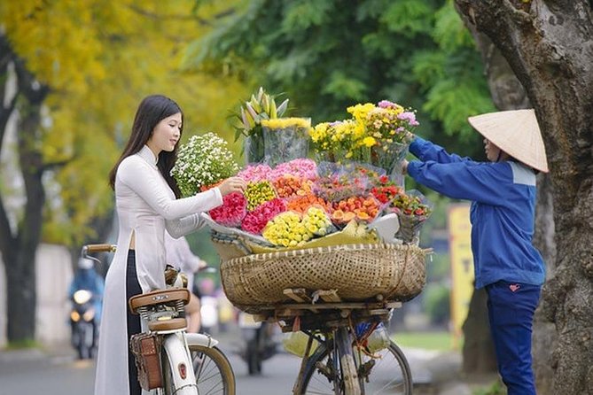 Private Multi-Day Adventure Tour in Vietnam - 12 Days - Hoi An Ancient Town by foot: merchant lanes, the Covered Bridge, and market time