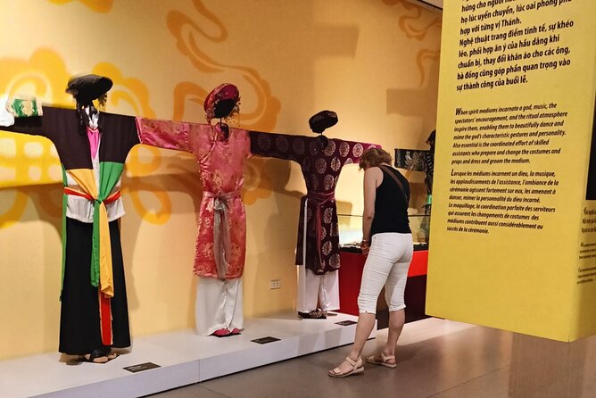 (Private) MUSEUM TOUR in HANOI - Ba Dinh Square atmosphere: the Ho Chi Minh Mausoleum visit