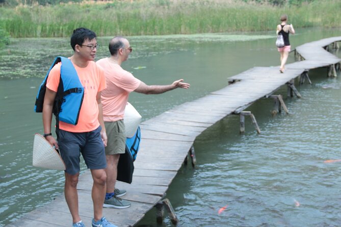 Private Ninh Binh Full Day (Bich Dong -Tam coc -Mua cave- Biking) - Bich Dong Pagoda: Buddhism on a Hill, Explained Simply
