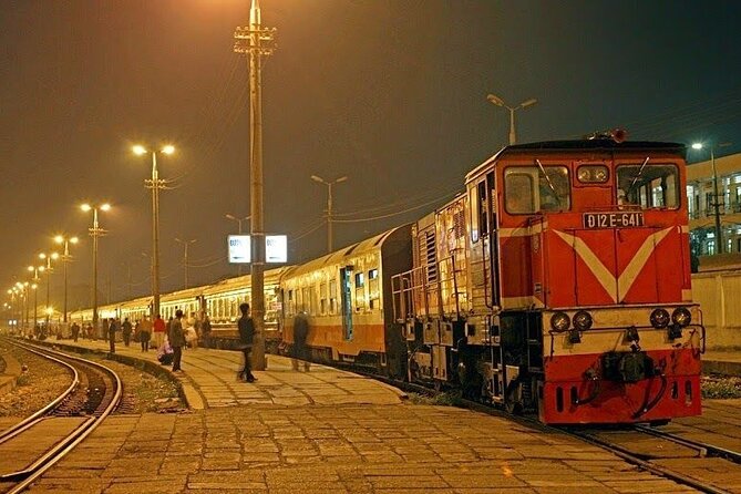 Private Overnight Train Hanoi To Sapa Or Return - Inside the soft sleeper cabin: comfort details that matter