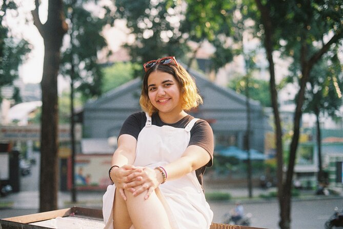 Private Photography Tour & Ho Chi Minh City Exploration By Local - Independence Palace: A Portrait-First Moment, Not Just a Ticket Stop