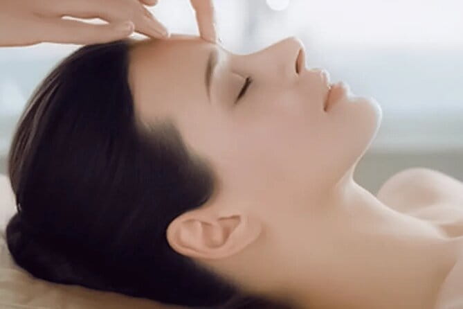 Private Rejuvenating Mask Therapy in Da Nang - What the Therapy Does: Cleanse, Exfoliate, Moisturize, Rejuvenate