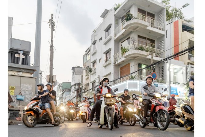 Private Street Food Tour by Scooter in Ho Chi Minh City - Stop 3: Ho Thi Ky Flower Market, where the city’s supply chain becomes visible
