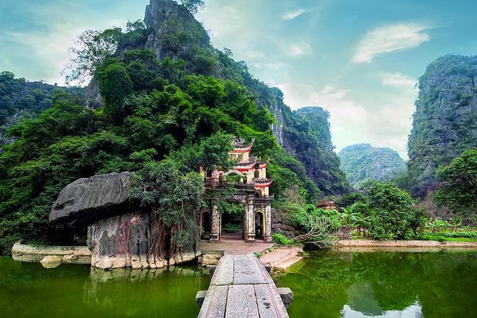 [Private] Tam Coc Boat-ride & Bich Dong Pagoda - Day tour - The Bike Ride Through Back Roads: the Most Fun Way to Grind Past the Scenery