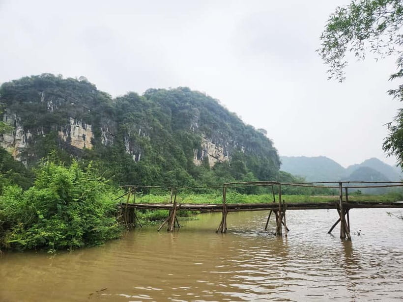 Private Tour: Hoa Lu/Bai Dinh - Trang An - Tam Coc -Mua Cave - Lunch at a local restaurant: fuel without ruining your afternoon