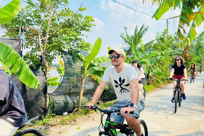 Private tour in Ninh Binh from Hanoi - Tam Coc by bamboo boat: the best kind of slow