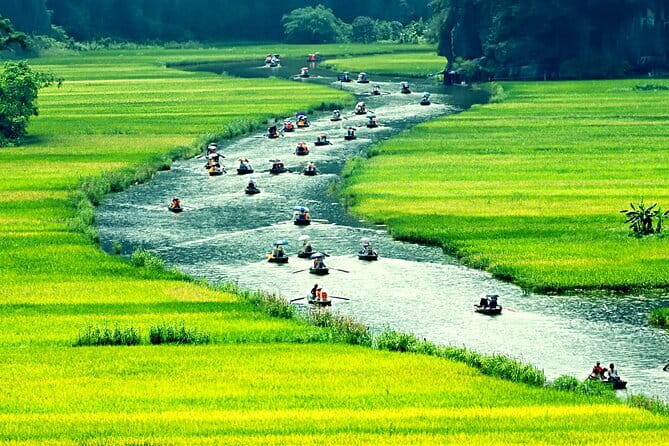 Private tour in Ninh Binh from Hanoi - Hoa Lu Ancient Capital: temples of the Dinh & Le dynasties